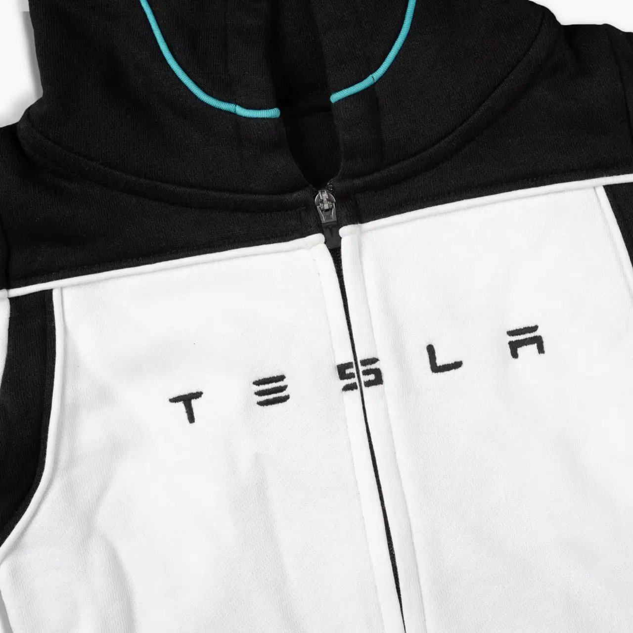 Илон Маск начал продавать детский мерч. На сайте Tesla появились детские комбинезоны под названием Lil' Bot. Цена $55.
Ждём детское питание от Tesla 🤯 | Сетка — социальная сеть от hh.ru
