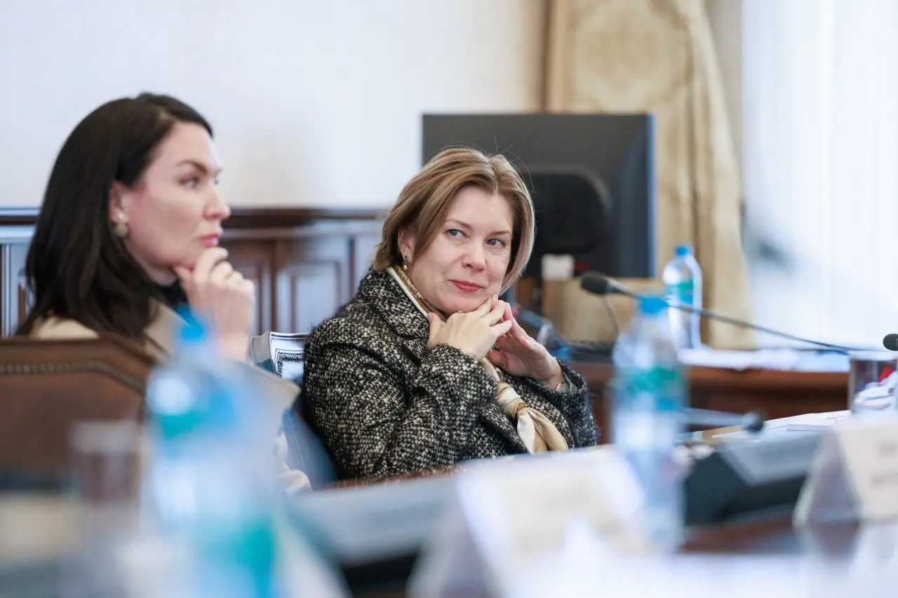 Закрытый круглый стол «Портрет идеального выпускника»
🙂 15 октября в рамках Студенческого карьерного форума в Президентской академии прошел закрытый круглый стол на тему «Портрет идеального выпускника... | Сетка — социальная сеть от hh.ru