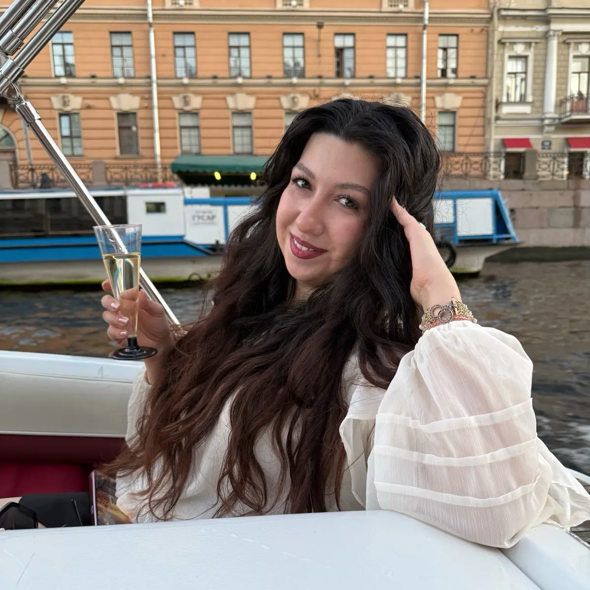 Камила Султанова | Сетка — социальная сеть от hh.ru