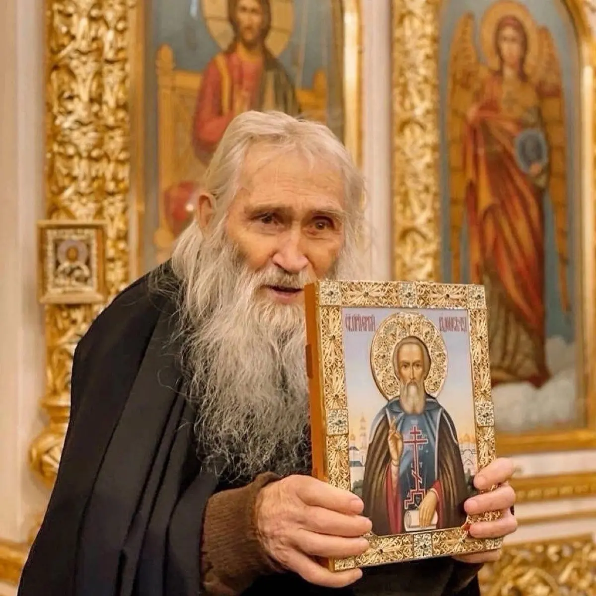 Руслан Самков