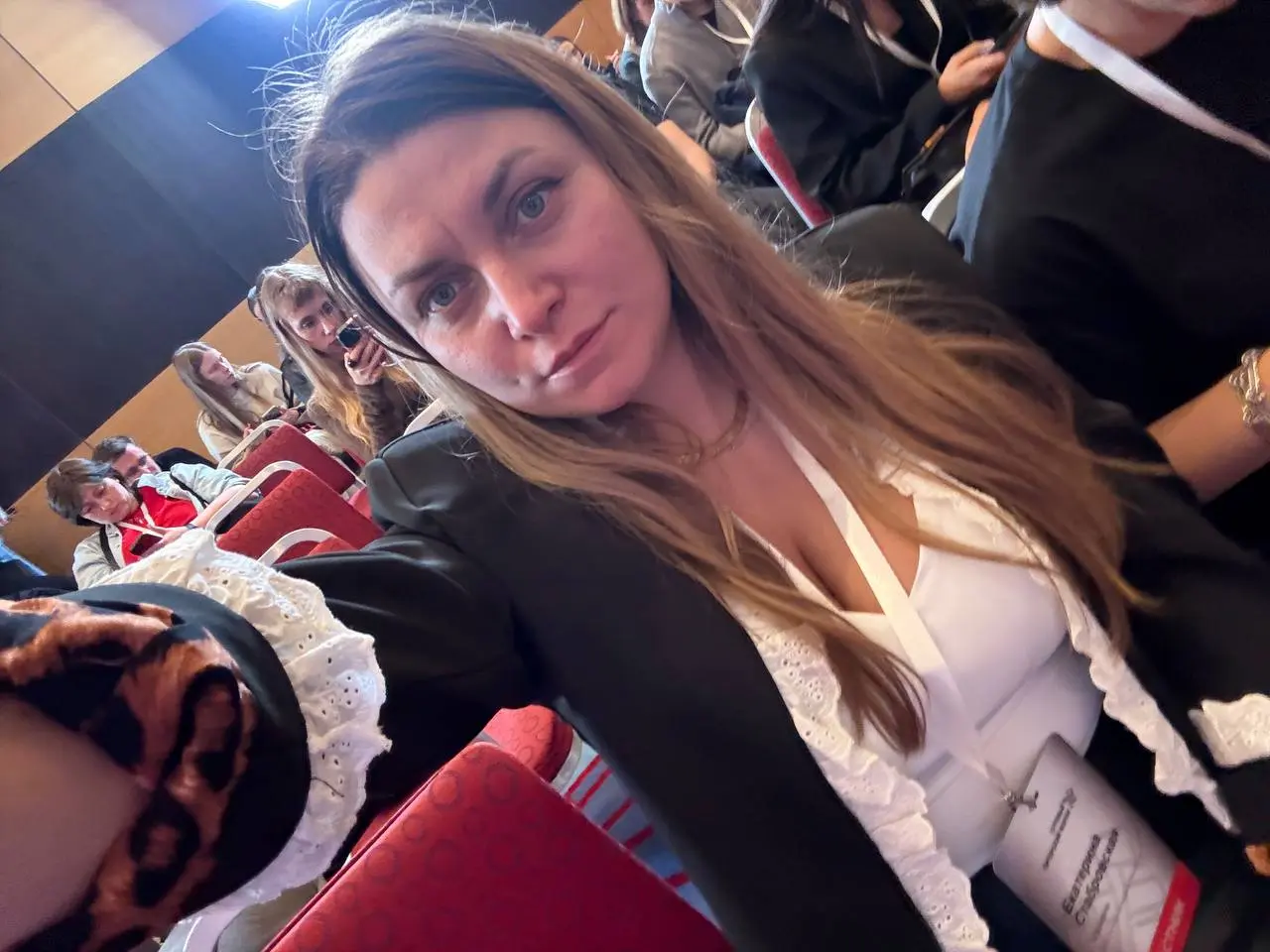 Я выступала на Суровом Питерском SMM два года назад, в этом приехала как участник, чтобы пообщаться и услышать лидеров мнений и экспертов в области маркетинга и smm | Сетка — социальная сеть от hh.ru
