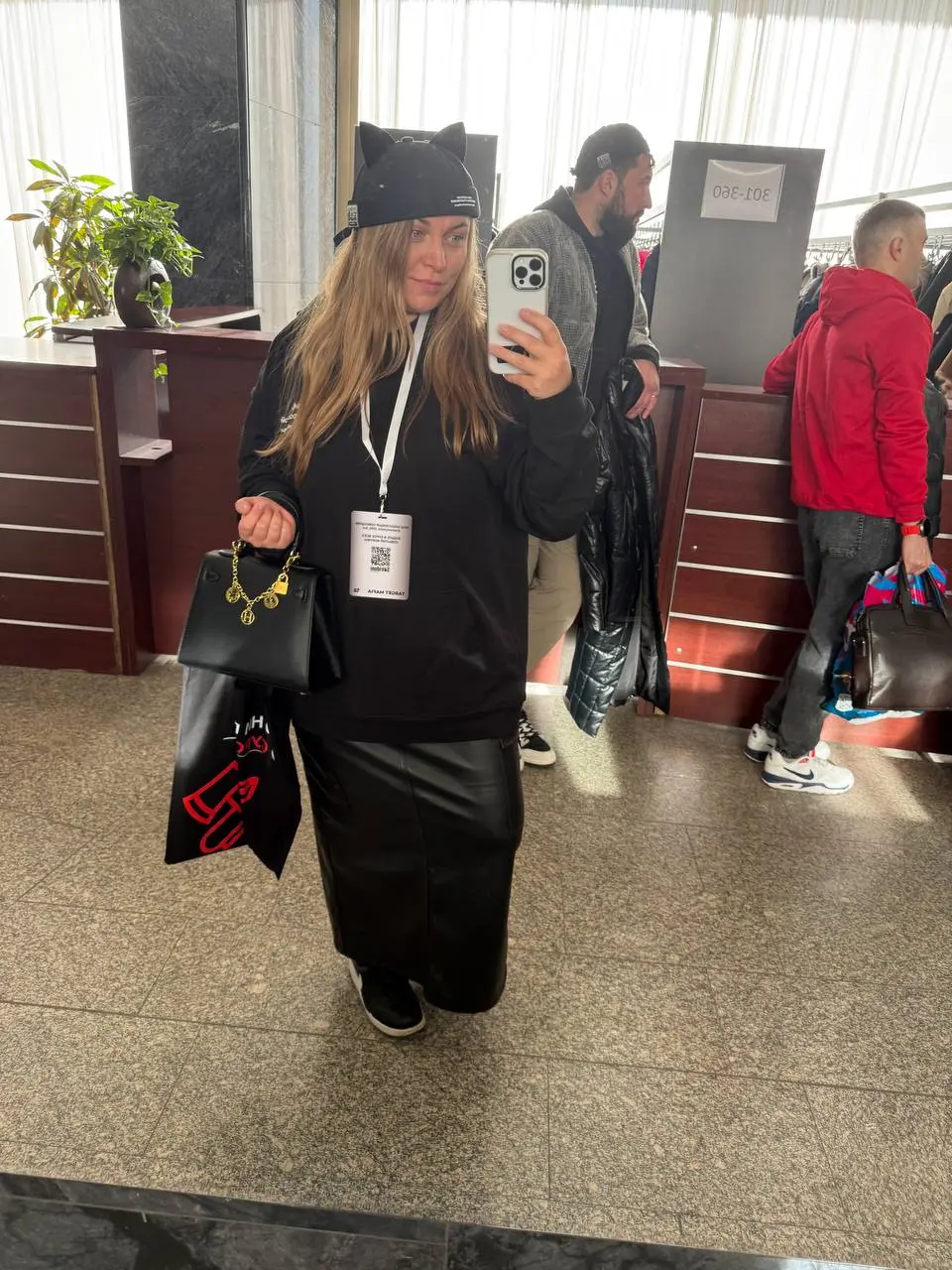 Я выступала на Суровом Питерском SMM два года назад, в этом приехала как участник, чтобы пообщаться и услышать лидеров мнений и экспертов в области маркетинга и smm | Сетка — социальная сеть от hh.ru