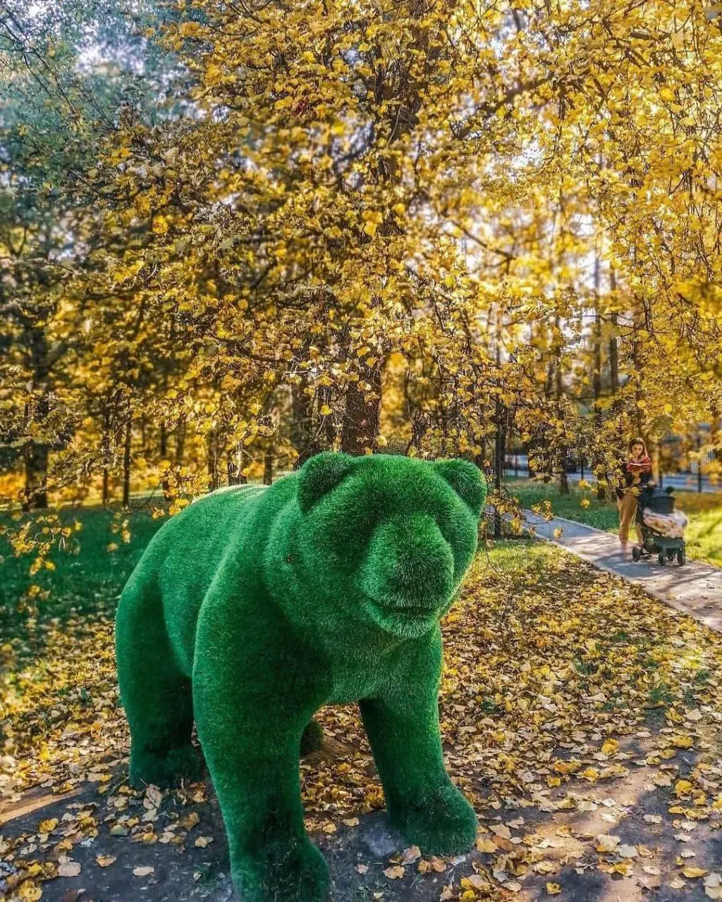 🌳Уютный парк со зверятами
Круглосуточно
Здесь можно встретить фигурки слона, носорога, бегемота, медведя и других животных | Сетка — социальная сеть от hh.ru