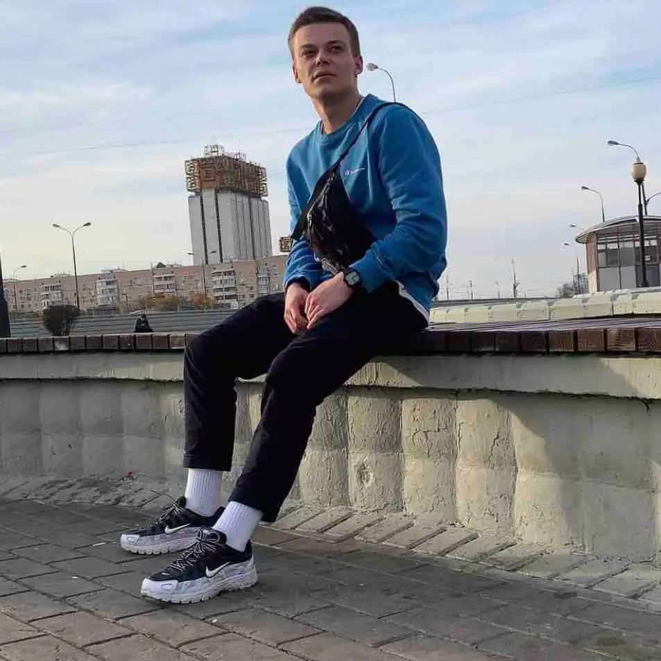 Виктор Младиновский