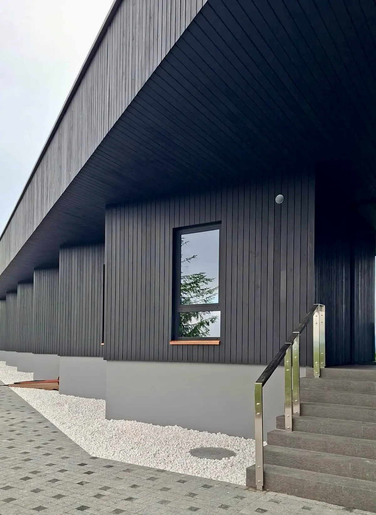 Загородный дом. Камчатка.
Жизнь проекта
Проект: @gikalokuptsovarchitects @alexanderkuptsov
Материал: Suntan BUMP | Сетка — социальная сеть от hh.ru