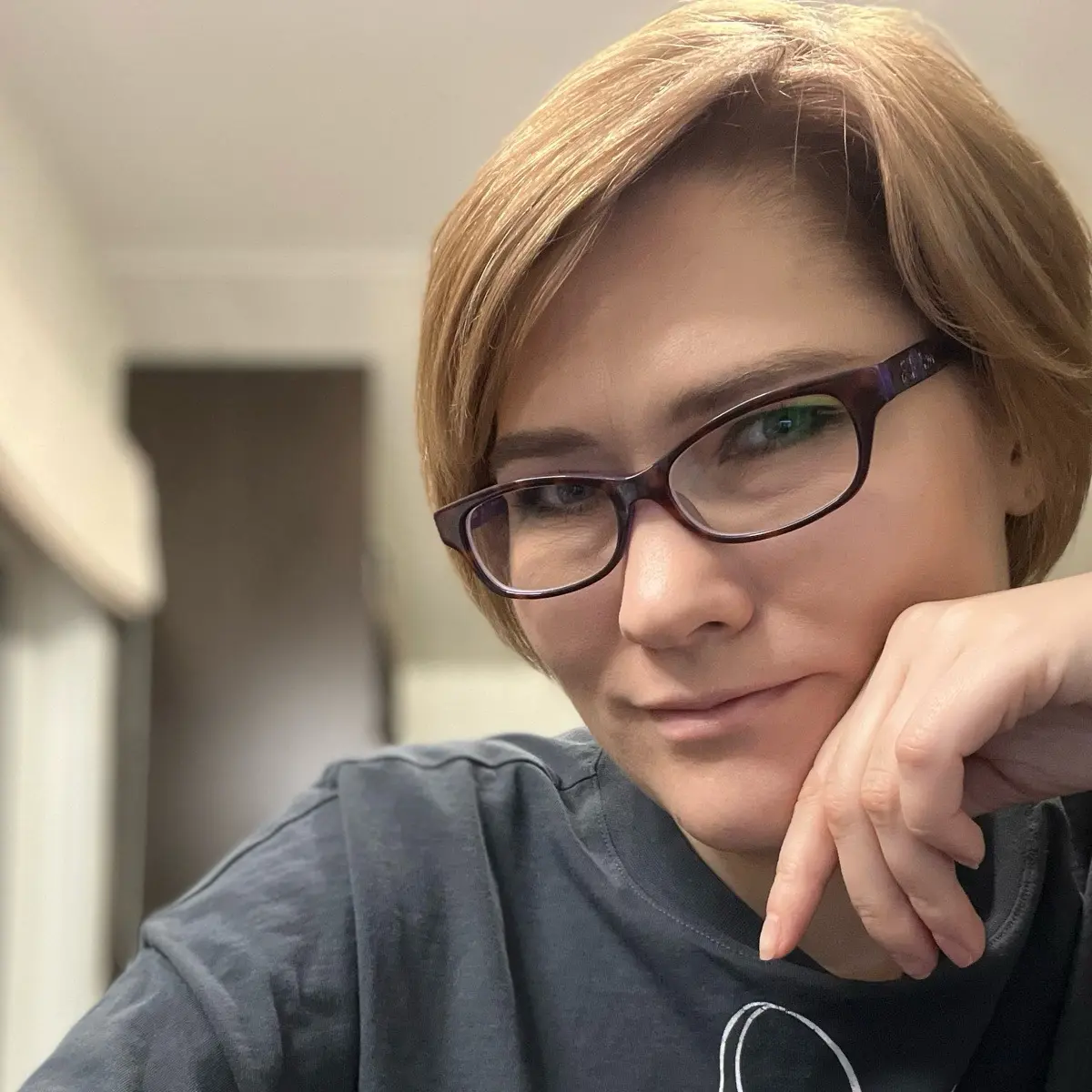 Женя Новоженина