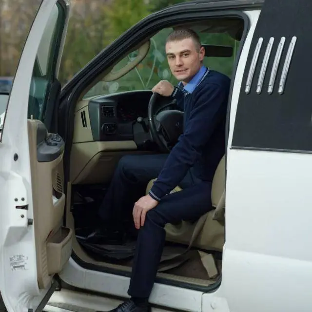 Денис Викторович