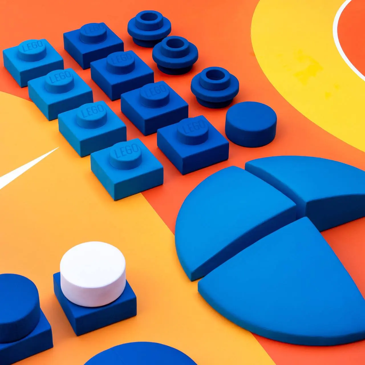 LEGO и Nike переделали внутренний двор шанхайской школы в модульную игровую площадку | Сетка — социальная сеть от hh.ru