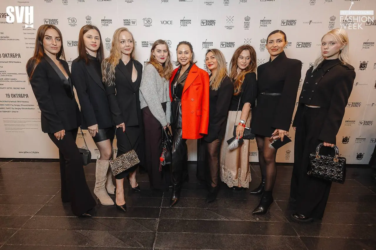 SPBFW done ✅
Спасибо прекрасным @progirlsclub за такую возможность 🫶🏻
А пока идём сами мелкими шагами к тому, чтобы быть там ☺️ | Сетка — социальная сеть от hh.ru