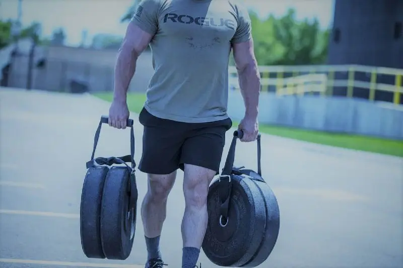 В кроссфите есть упражнение "Походка фермера", очень похоже на перенос пакетов с продуктами из магазина.
Только есть нюанс: нагрузка | Сетка — социальная сеть от hh.ru