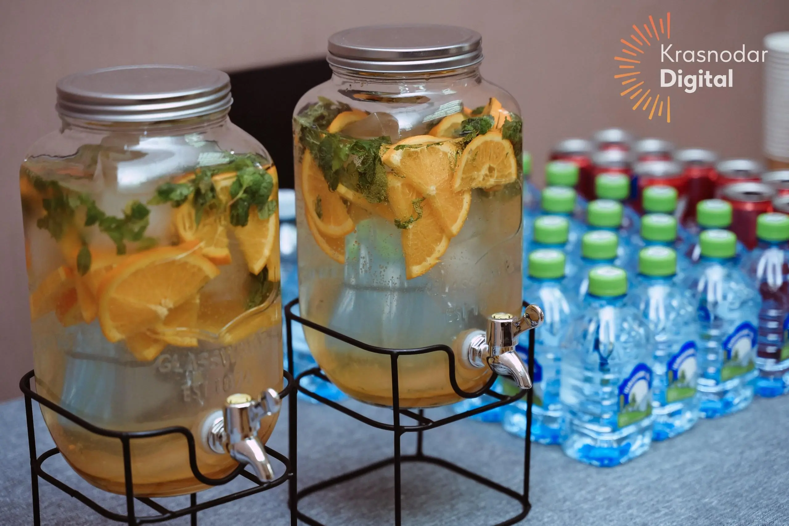 🎙 Митап: SEO в эпоху нейропоиска и генеративных ответов — Краснодар, 18 октября
Говорили о том, как искусственный интеллект меняет поисковую выдачу, что делать, когда даже сайты из ТОПа теряют трафик,... | Сетка — социальная сеть от hh.ru