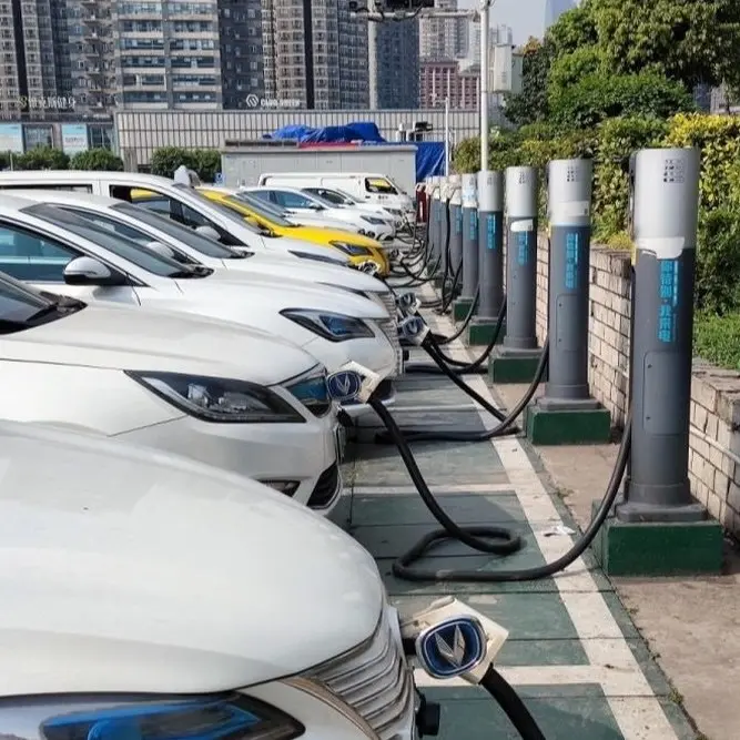 Власти Китая планируют удвоить мощности по зарядке электромобилей за три года
К концу 2027 года будет построено 28 миллионов зарядных устройств
#electriccars #электротранспорт #сантехника #отопление #... | Сетка — социальная сеть от hh.ru