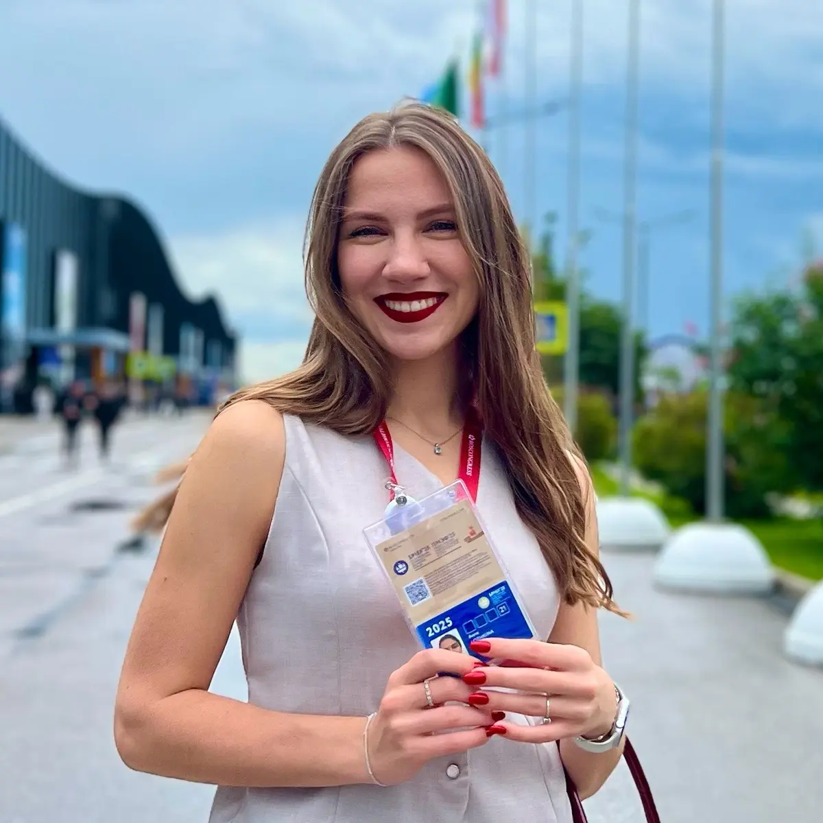 Анна Ложкина