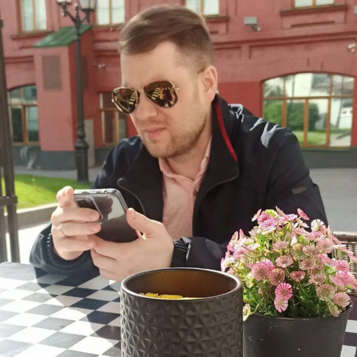 Network member avatar