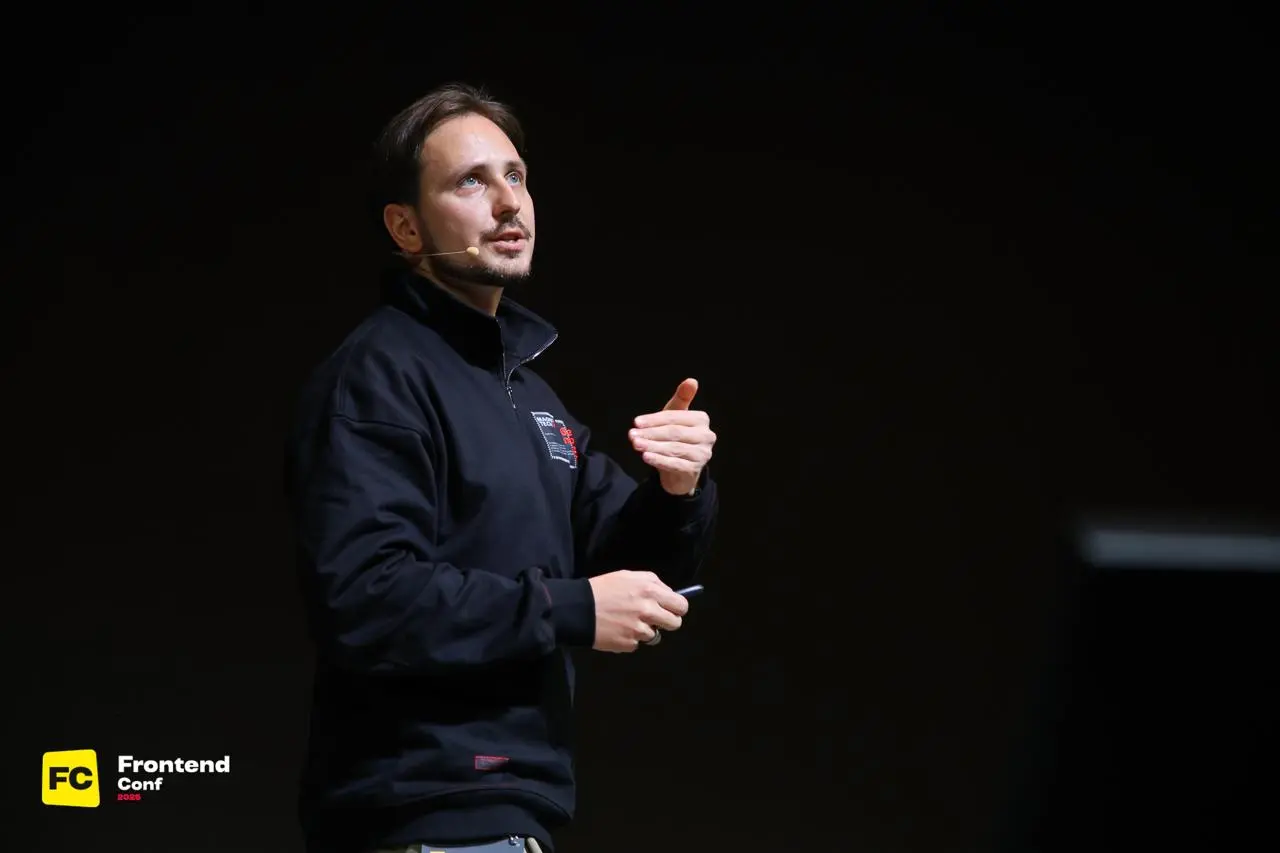 Сегодня завершился Frontend Conf – для меня первый за восемь лет, где я не был ни в программном комитете конференции, ни ведущим одного из залов, а просто выступил с докладом | Сетка — социальная сеть от hh.ru