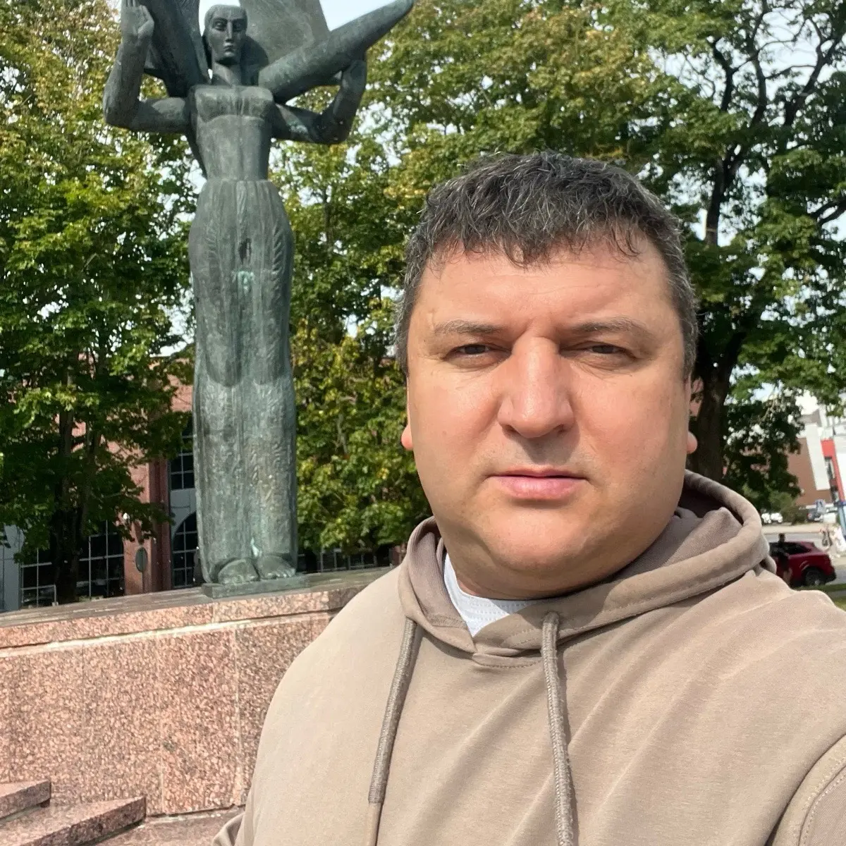 Артур Казанцев