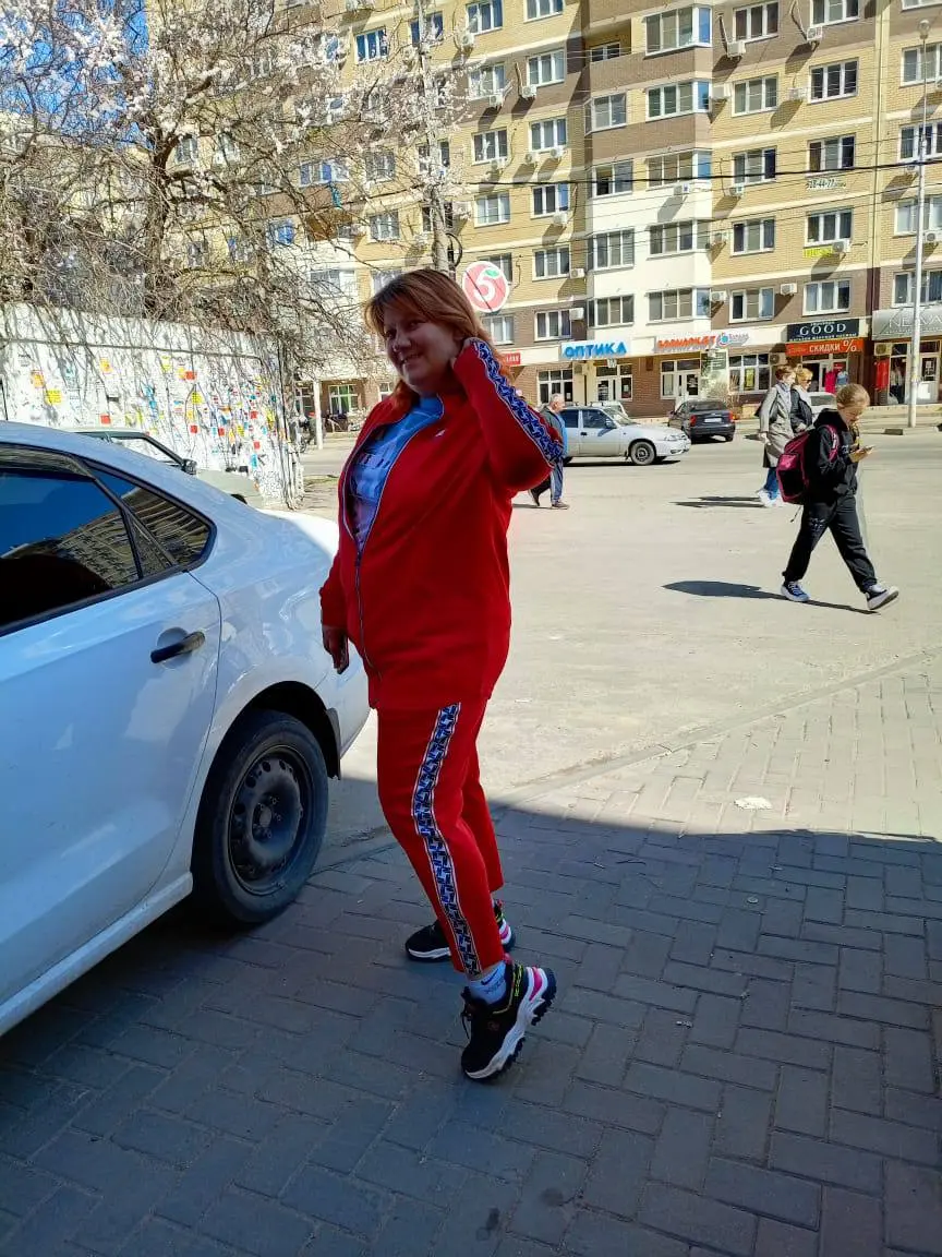 2️⃣2️⃣ Октября
Среда пройдет под энергией Шута, это будет день лёгкости, радости и оптимизма.
Хватит это терпеть!
Внутренний голос шепчет: «А может, не надо?» — и пора перестать его слушать | Сетка — социальная сеть от hh.ru