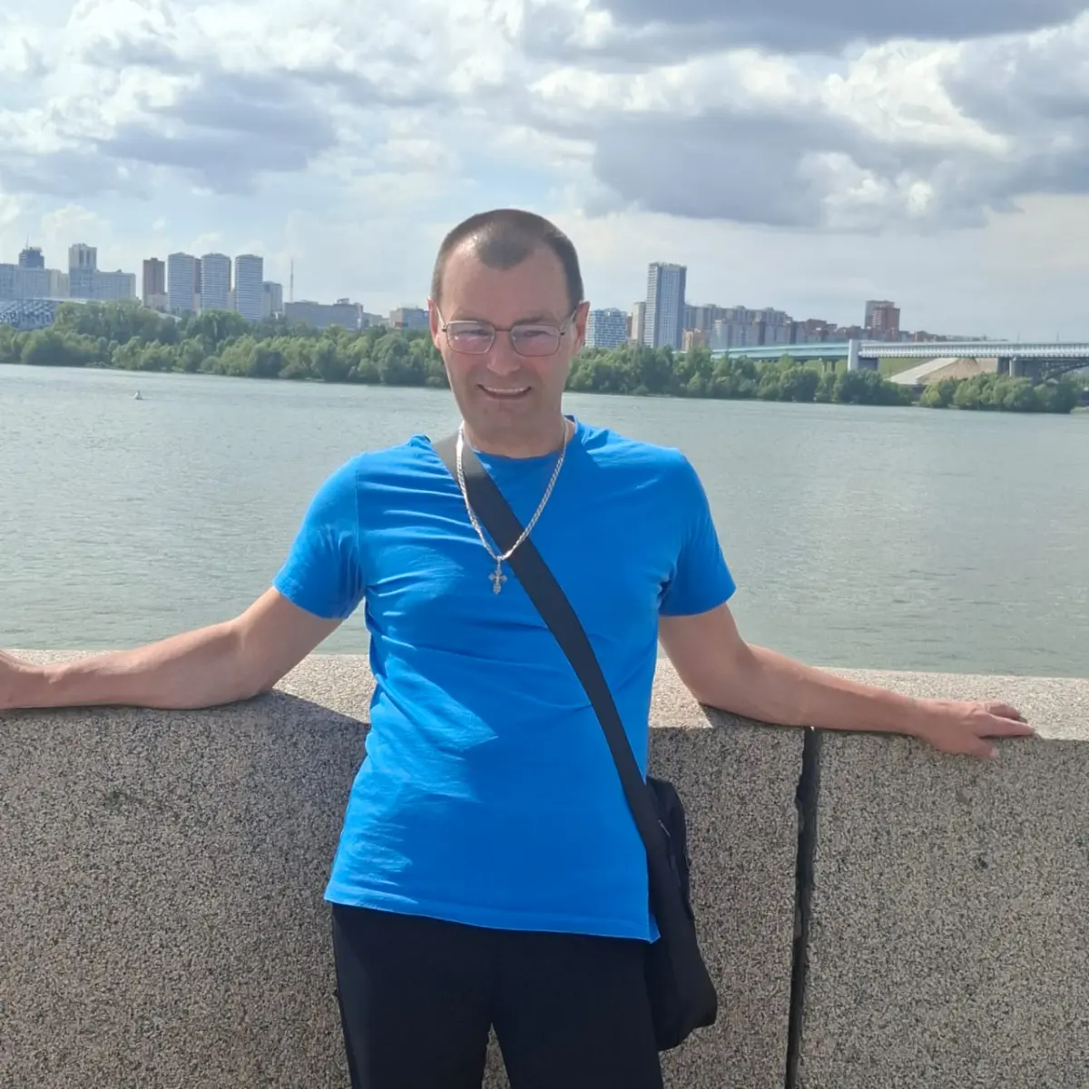 💥Антон Смирнов 💥
Дипломированный психолог с опытом работы в различных направлениях психотерапии | Сетка — социальная сеть от hh.ru