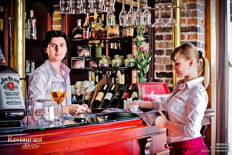 🍸 Известная рюмочная ищет официантов!
📍 Адрес: м. Марксистская, ул. Таганская, д. 24 стр | Сетка — социальная сеть от hh.ru