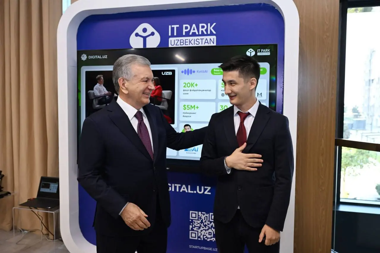 🇺🇿 Узбекистан делает ставку на искусственный интеллект
Сегодня Президенту Узбекистана презентовали несколько новых ИИ-проектов, которые станут частью национальной стратегии цифрового развития | Сетка — социальная сеть от hh.ru