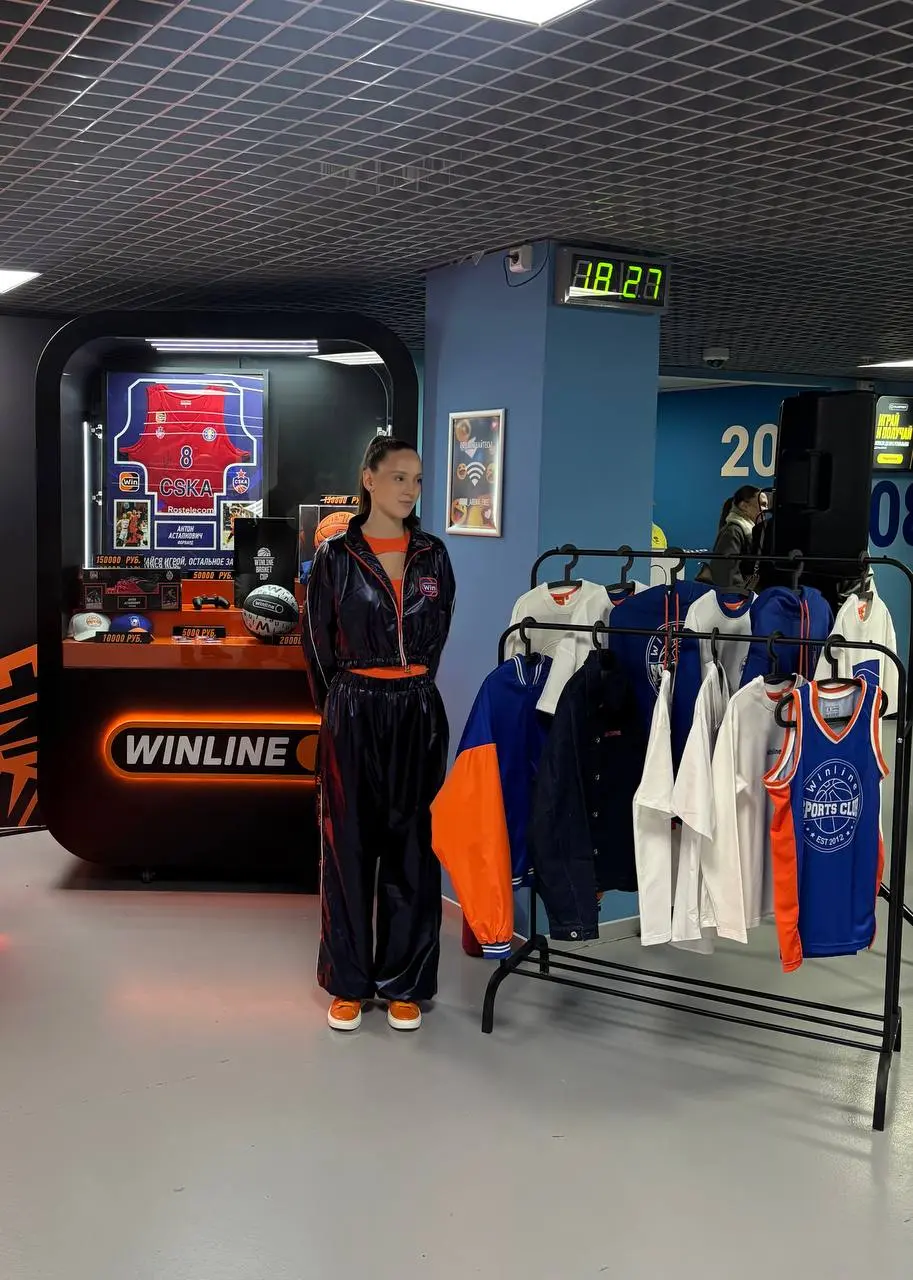 🏀 Winline Basket Cup в Москве!
Прошел первый столичный матч турнира, и сразу дикая сенсация:
🤯 Мега (кэф 17) обыграла ЦСКА (кэф 1 | Сетка — социальная сеть от hh.ru