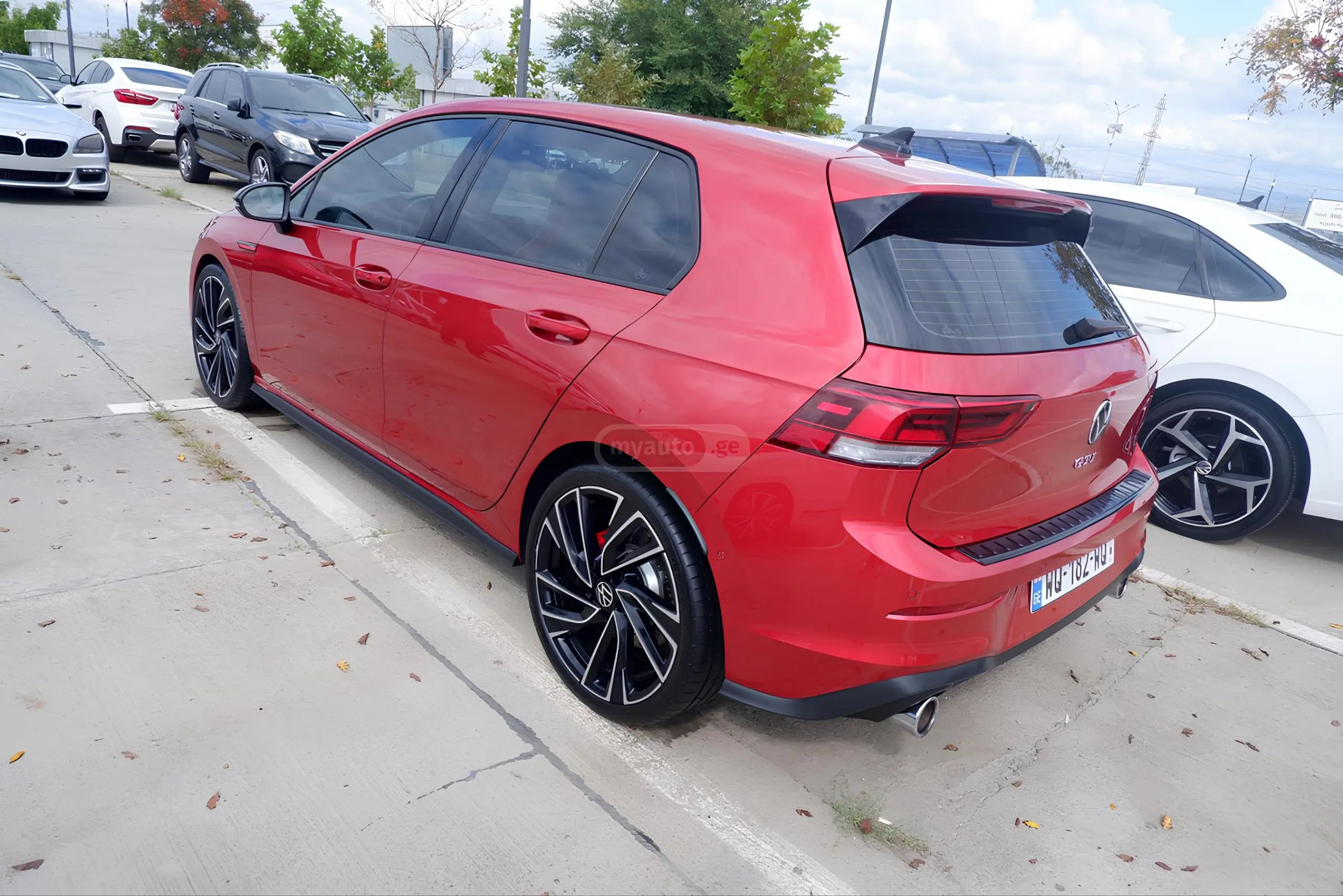 🚘Volkswagen Golf GTI Autobahn
Когда машина орёт “давай ещё!”, а ты вроде взрослый, но не можешь отказать😍
✅ 2022 год (январь)
✅ 48 тыс. км
💪 Бензин 2.0 л, 241 л.с | Сетка — социальная сеть от hh.ru