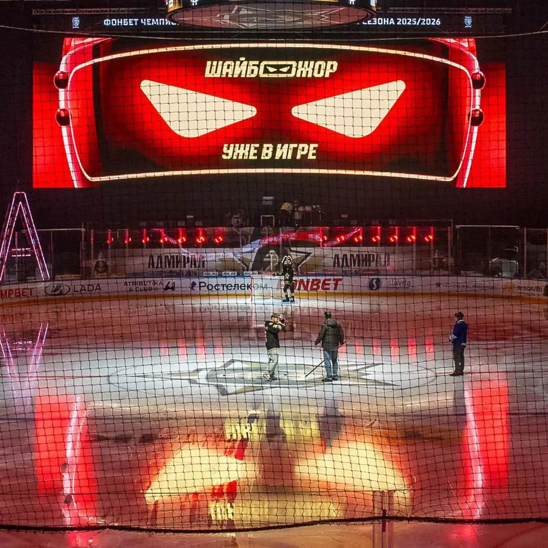 🏒 Шайбожор идет на лед!
Olimpbet продвигает акцию на 100 млн через айдентику в офлайне.
У БК 9 клубов-партнеров в КХЛ + нейминг ВХЛ и МХЛ — все возможности для активаций на аренах | Сетка — социальная сеть от hh.ru