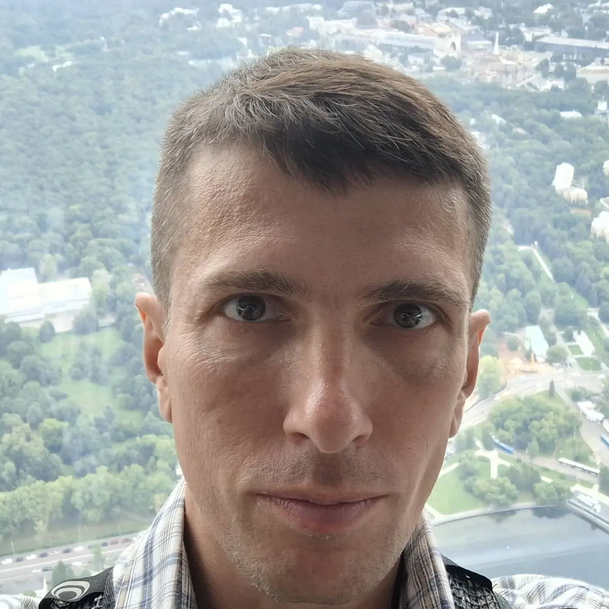 Геннадий Ушаков