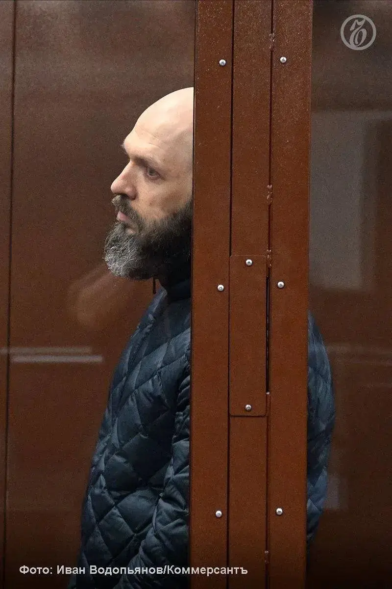 Разрабы сайта управделами президента получили 3 и 4 года колонии
В Москве вынесен приговор по уголовному делу о махинациях при доработке веб-сайтов управления делами президента РФ, стало известно «Ъ» | Сетка — социальная сеть от hh.ru