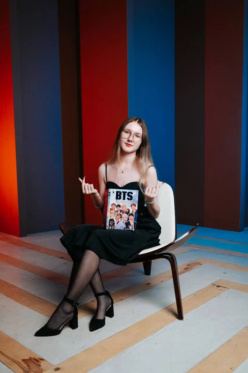Нижний Новгород, вы крутые! ❤
Сняли ребят на выпускные альбомы в стильной студии с рельефной стеной – свет, эмоции и атмосфера 🔥
Хотите себе такую же съёмку? Пишите в сообщения, всё организуем 😉
Забро... | Сетка — социальная сеть от hh.ru