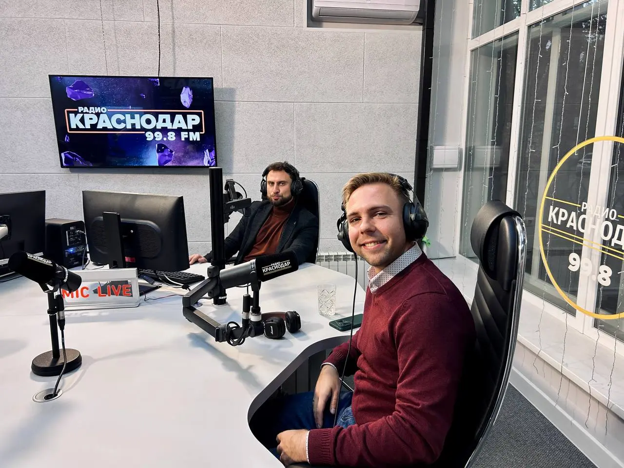 📻 В эфире 99 | Сетка — социальная сеть от hh.ru