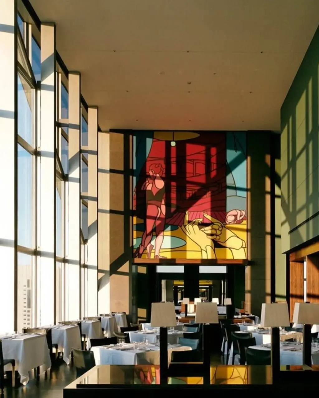 В отеле Park Hyatt Tokyo, известном за пределами Японии в частности по фильму Софии Копполы «Трудностей перевода», наконец завершается реконструкцию. Открытие запланировано 9 декабря этого года. | Сетка — социальная сеть от hh.ru