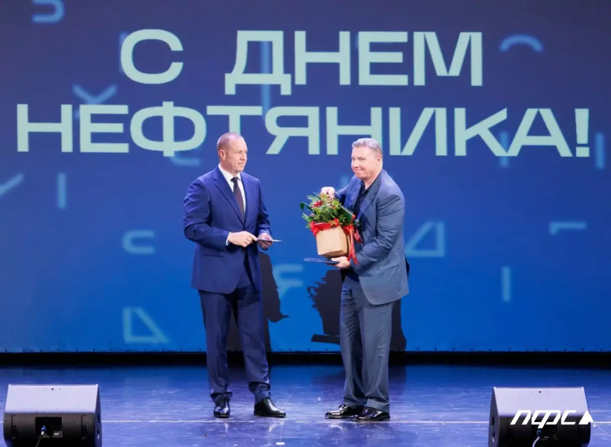 ⚡️АО «Газпромнефть МНПЗ» провел праздничное мероприятие, посвященное Дню работников нефтяной и газовой промышленности | Сетка — социальная сеть от hh.ru