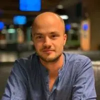 Максим Кузнецов