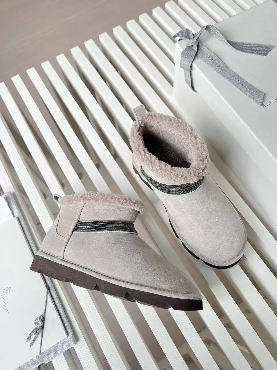 ✔️Премиум
✔️В наличии 36-41 размеры
✔️Цена 18.500₽
✔️Доставка-примерка по Москве
✔️ +7 (968) 431-64-42
✔️Отправка в регионы ✈️ в этот же день | Сетка — социальная сеть от hh.ru