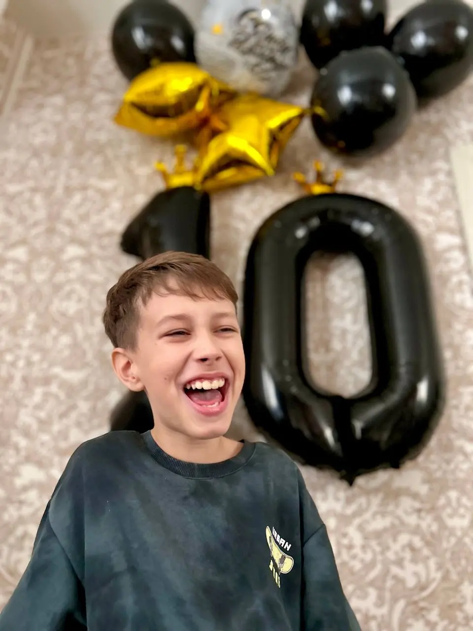 ✨ С Днём Рождения, наш любимый Артём! ✨
Сегодня особенный день — день, когда в нашу жизнь пришёл ты ! ♥️
Ты умеешь дарить радость, поддерживать, вдохновлять и удивлять своим добрым сердцем и ярким умо... | Сетка — социальная сеть от hh.ru