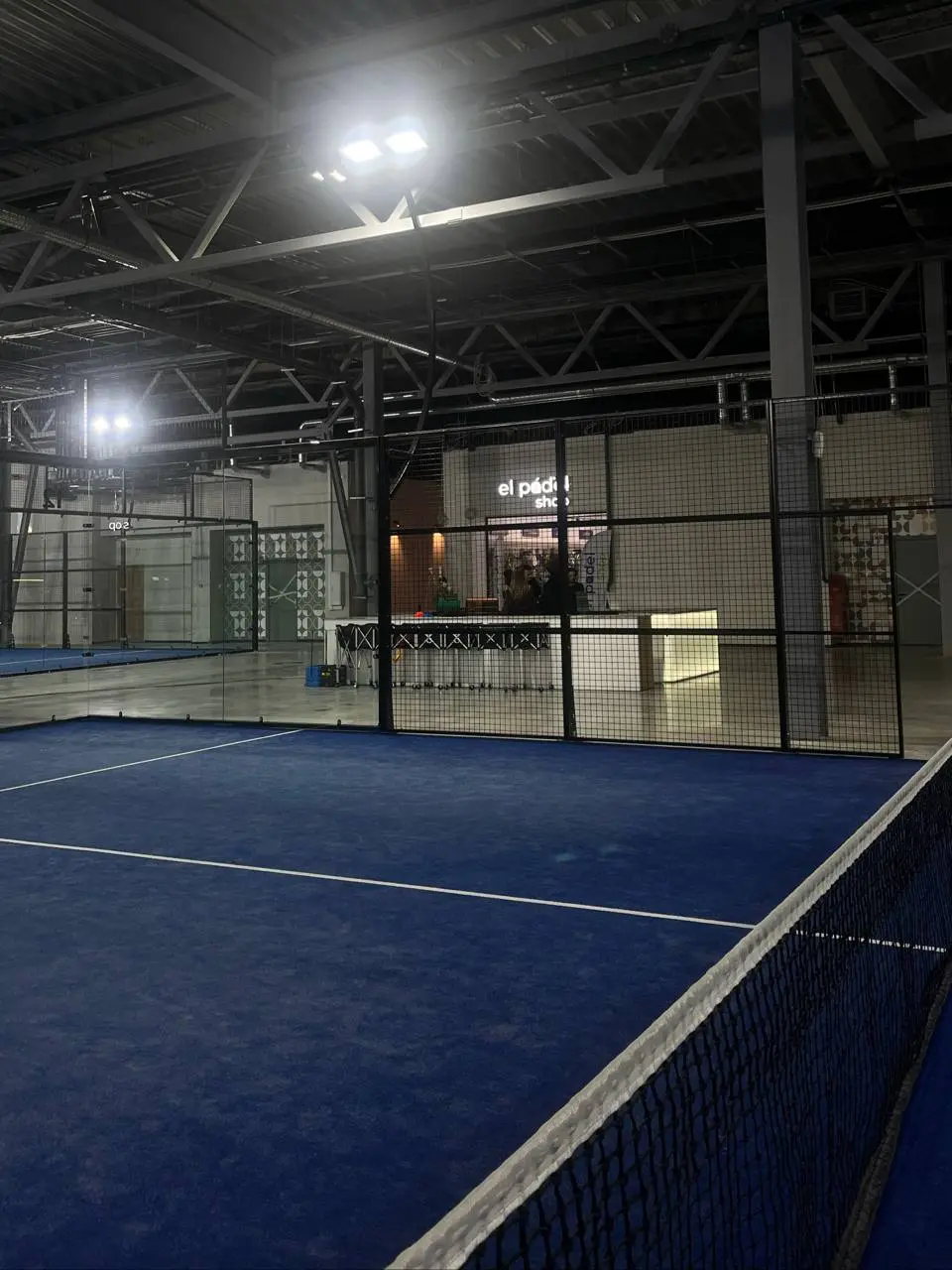 У нас есть теннис дома
Для меня было открытием, что падел родился аж в 1969 году | Сетка — социальная сеть от hh.ru