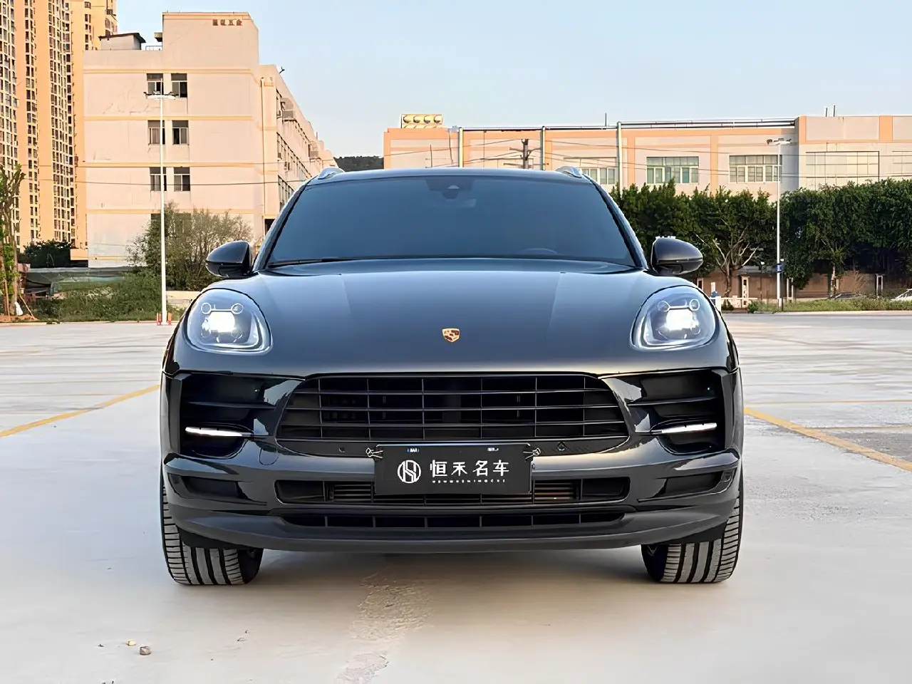 🚘Porsche Macan
Когда хочется кроссовер, но душа требует, чтобы соседи завидовали😍
✅ Бензин 2.0 л, 252 л.с | Сетка — социальная сеть от hh.ru