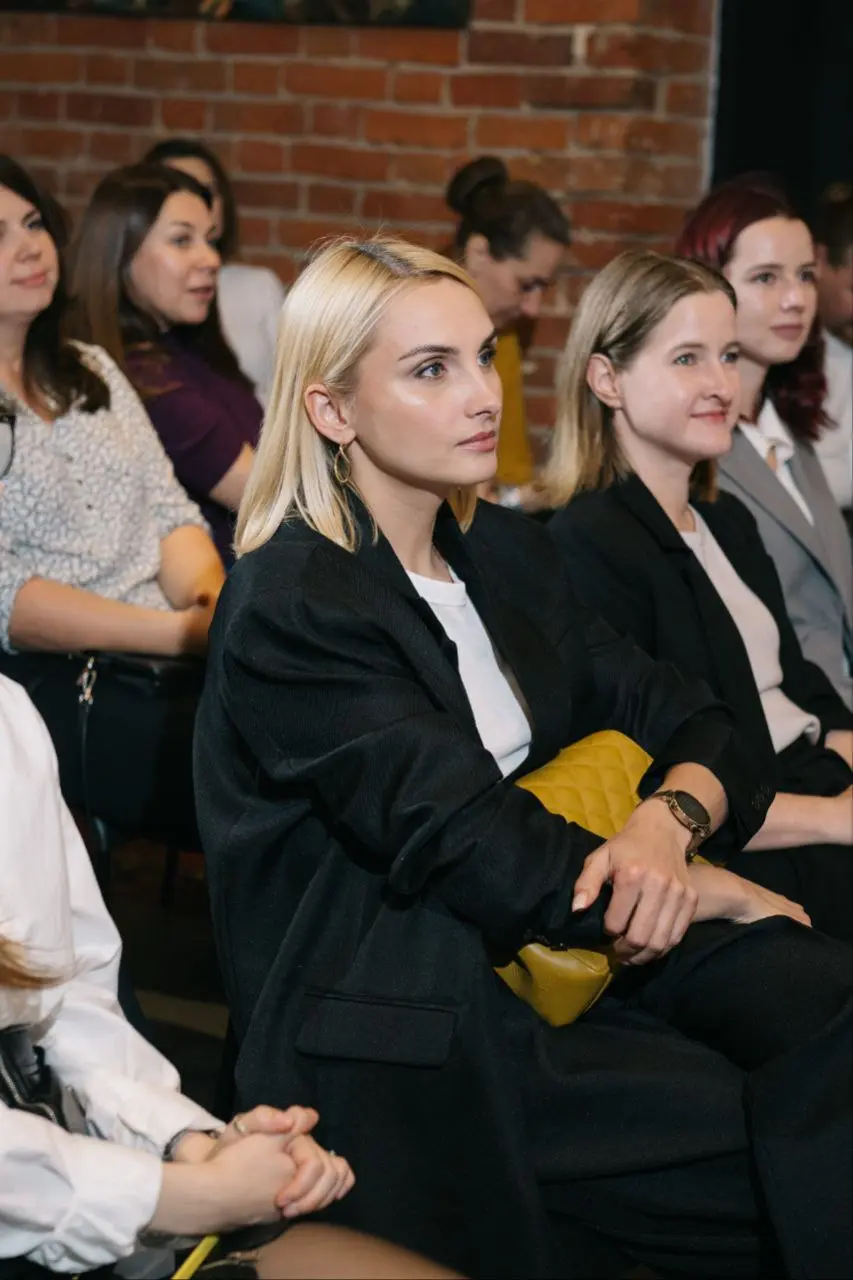 Посетила в прошедшую субботу встречу HR-клуба "Траектория" Натали Маланий, где собрались эйчары и около HR с разных сфер: производства, IT, финансы, КА | Сетка — социальная сеть от hh.ru