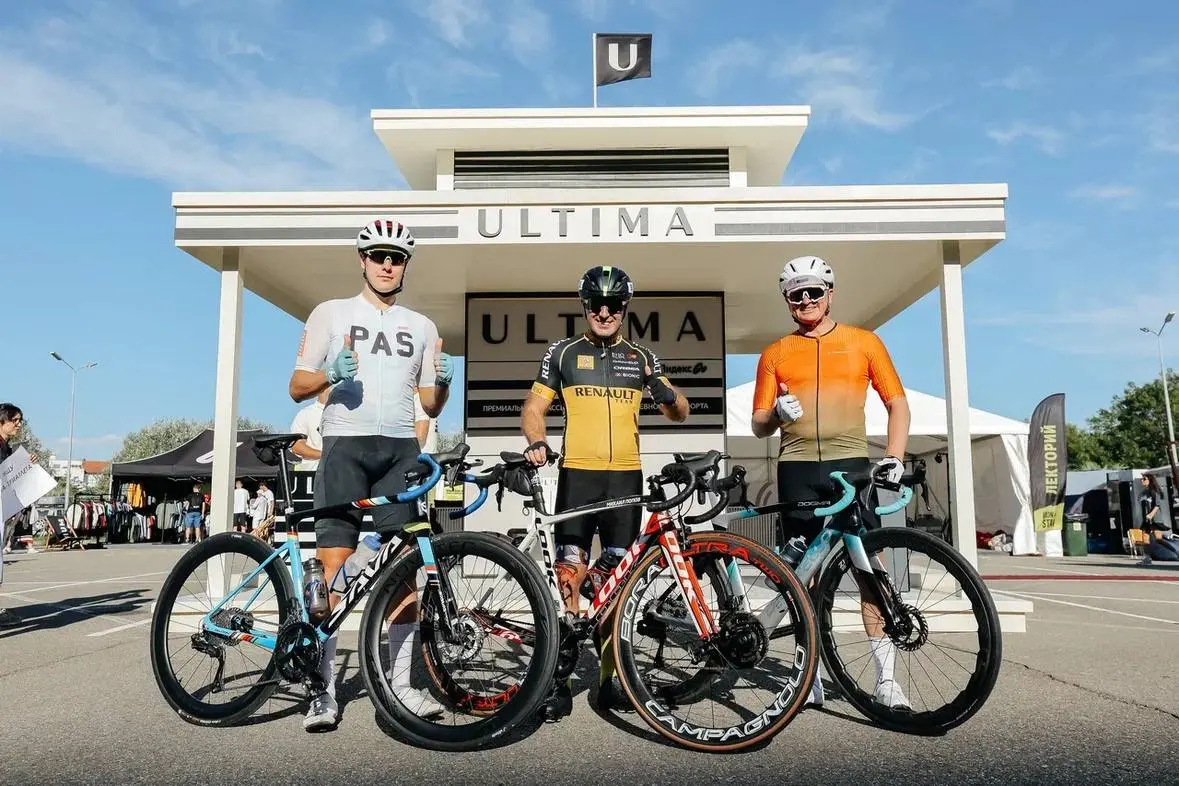 Ultima на Ironstar
Пожалуй, одна из красивейших активаций в цикличных видах спорта в этом году была у ULTIMA Яндекс Go на фестивале Ironstar в Сириусе | Сетка — социальная сеть от hh.ru