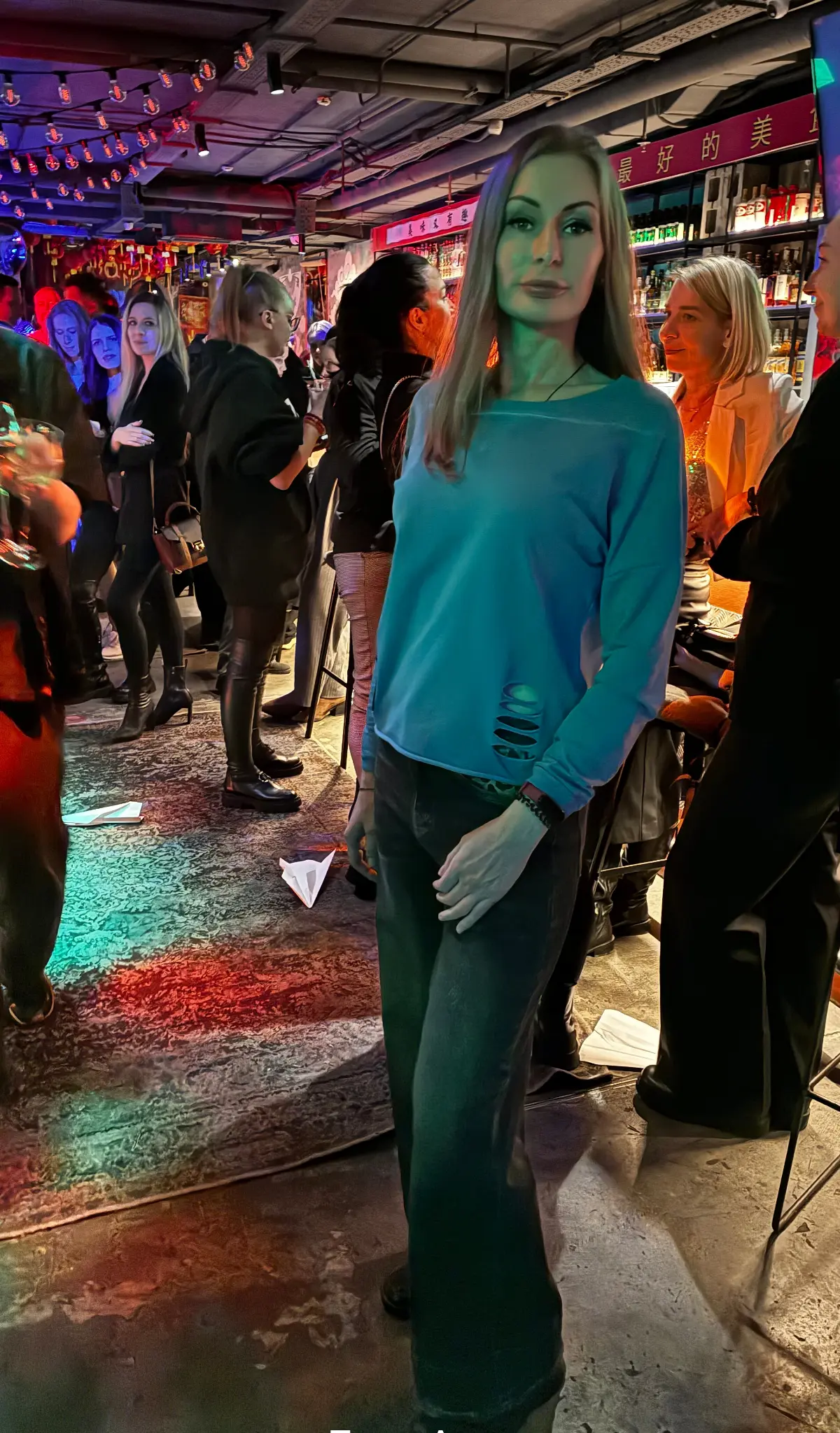 ✨ Ивенторы тоже хотят отдыхать!  
Побывала на невероятной вечеринке 🔥
Атмосфера — просто огонь: драйв, эмоции, энергия, музыка и самые классные люди индустрии рядом 💫  
4 кавер-группы, барабанное шоу ... | Сетка — социальная сеть от hh.ru