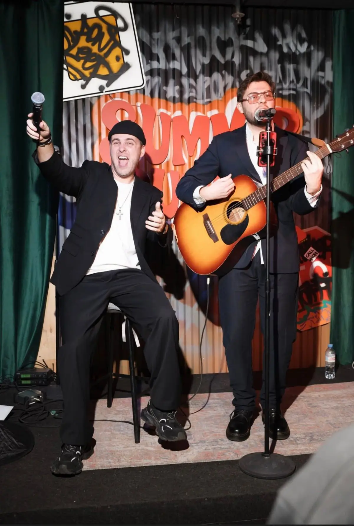 ✨ Ивенторы тоже хотят отдыхать!  
Побывала на невероятной вечеринке 🔥
Атмосфера — просто огонь: драйв, эмоции, энергия, музыка и самые классные люди индустрии рядом 💫  
4 кавер-группы, барабанное шоу ... | Сетка — социальная сеть от hh.ru