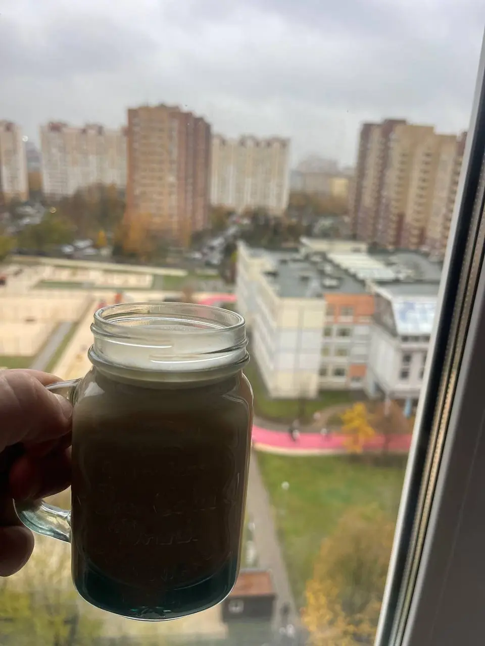 Всем доброе утро ☀️ и хорошего настроения 😁
Приехал около 2 часов ночи, вчерашний день был просто 💣
Не успел, да и уже не было сил для тренировки 💪
Сегодня тоже интенсивный день | Сетка — социальная сеть от hh.ru