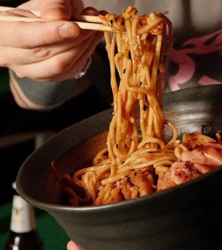 🍜 Ищем повара в азиатское бистро в центре города!
Если ты любишь японскую и паназиатскую кухню и хочешь развиваться в гастрономии — присоединяйся к нашей команде | Сетка — социальная сеть от hh.ru
