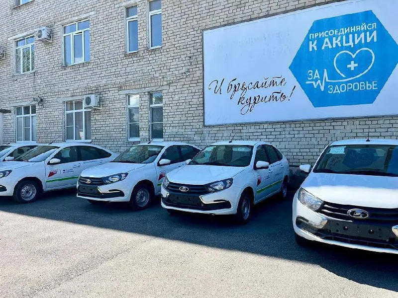 Ставропольские врачи получили более 300 новых санитарных машин
В этом году медучреждения Ставрополья пополнились 320 новыми автомобилями. Об этом рассказал губернатор края Владимир Владимиров | Сетка — социальная сеть от hh.ru