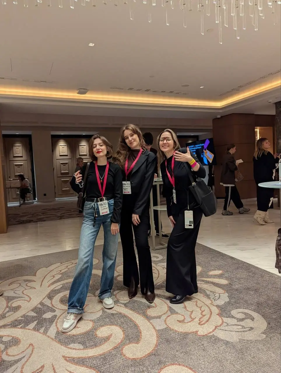 🔥Забежали поделиться впечатлениями после AAA CONF – было круто!
Ростовская часть команды провела очень продуктивный день – слушали, общались и вдохновлялись | Сетка — социальная сеть от hh.ru