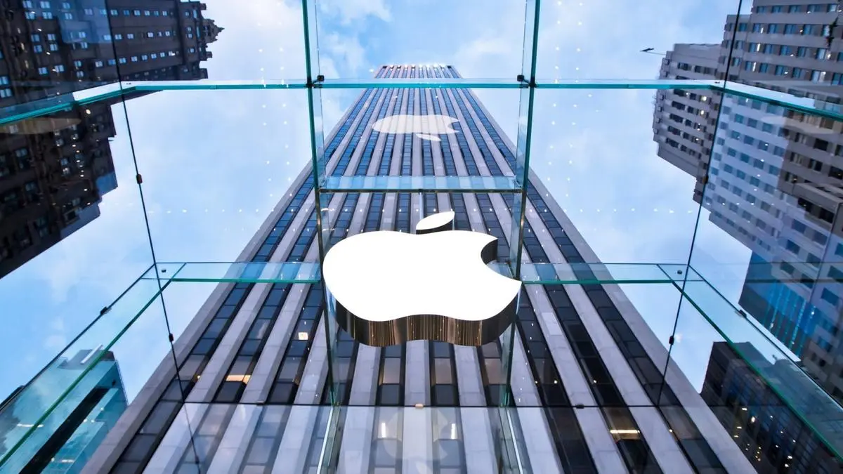 🍏 Apple достигла капитализации $4 трлн
Apple стала третьей компанией в истории, которая пересекла отметку $4 трлн.
Ранее этого добились Microsoft и Nvidia | Сетка — социальная сеть от hh.ru
