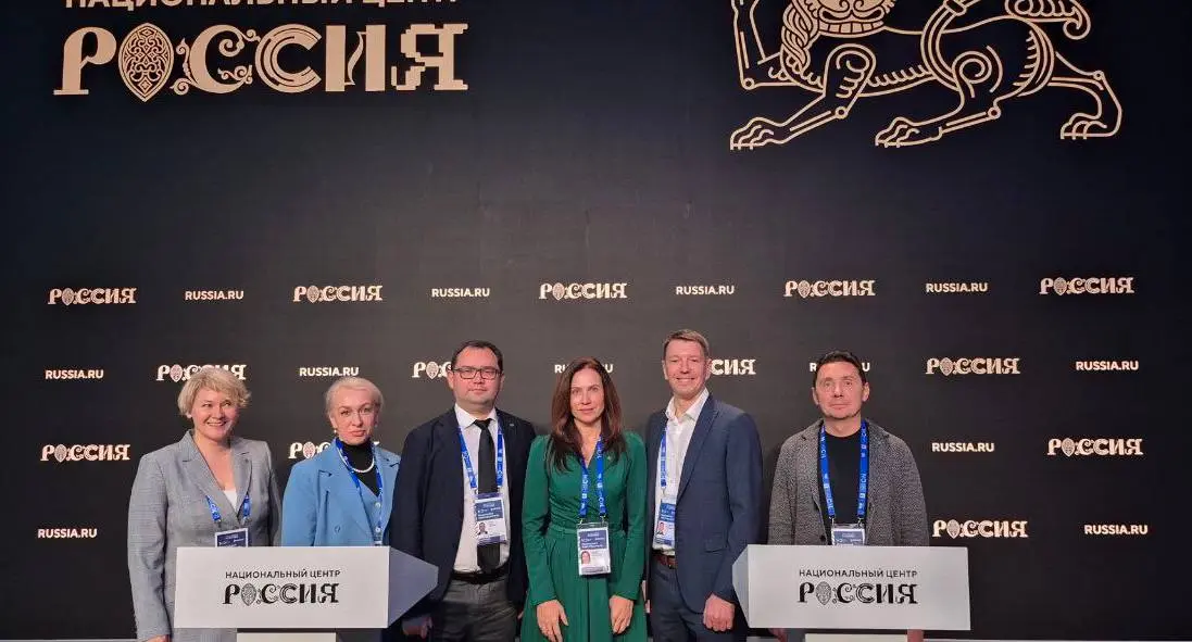 В воскресенье была с коллегами из делового сообщества на форме общества «Знание»
100 лет народной дипломатии… 🇷🇺
Казалось бы - причем тут я? 🤔
Раскрываю смысл:
Народная дипломатия - это наши действия!... | Сетка — социальная сеть от hh.ru