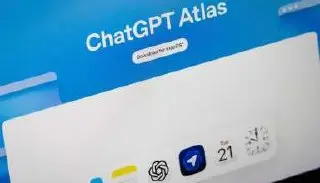 🔓 В омнибоксе ChatGPT Atlas найден джейлбрейк
Исследователи NeuralTrust выявили уязвимость в агентном браузере Atlas от OpenAI | Сетка — социальная сеть от hh.ru