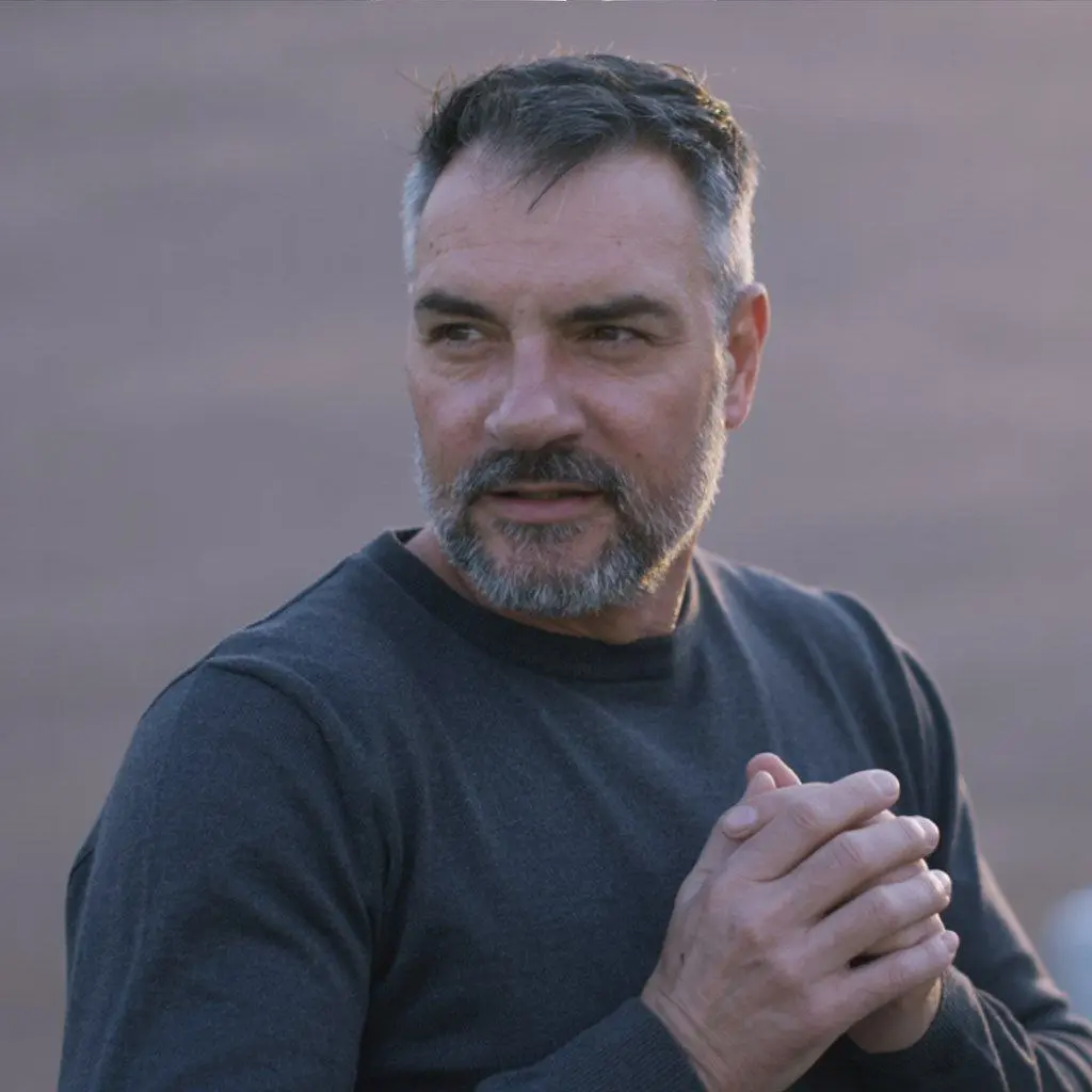 Очередь. Лист ожидания: никому ничего не продаю — и даже отговариваю🙏
Я уже давно не продаю ничего. Более того — часто отговариваю людей идти ко мне в терапию | Сетка — социальная сеть от hh.ru